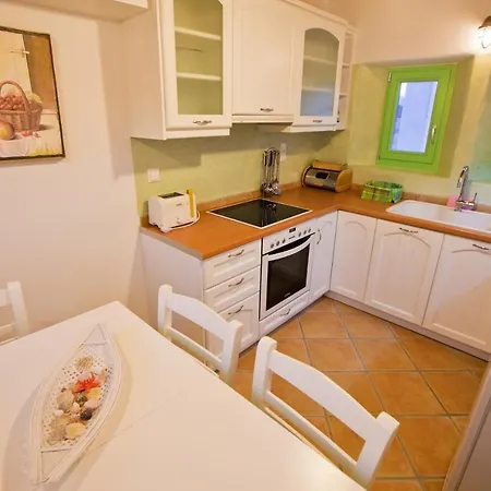 Villa Bay Naousa (Paros)